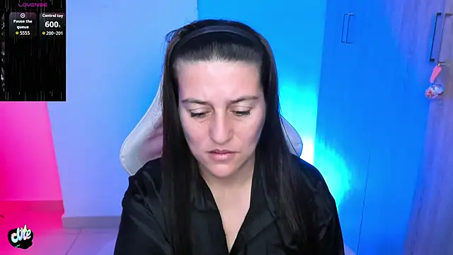 Saskyaa's cam snapshot