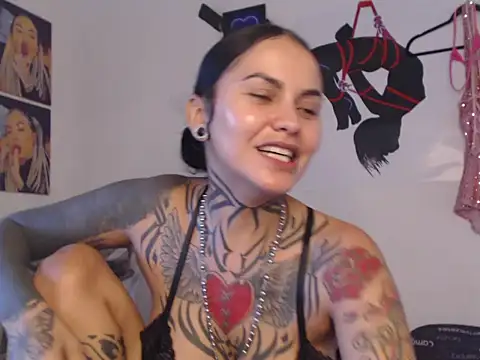 Perola__May's cam snapshot