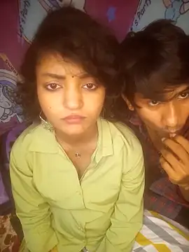 Freakingromance's cam snapshot