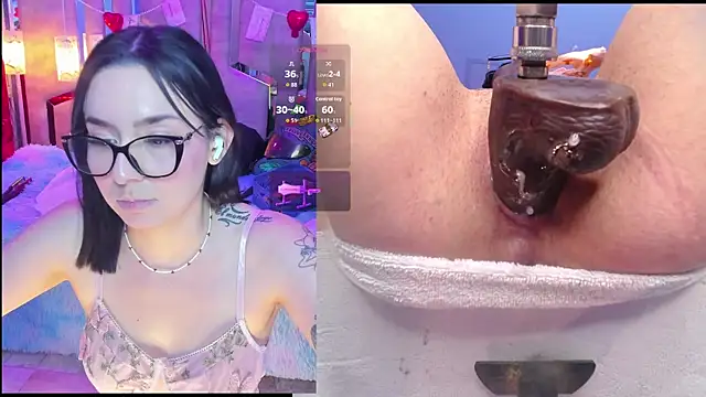 NicoleFerrel live sex cam