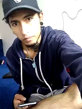 Tattoboy19cm live sex cam