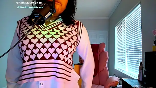 BriannaBrave live sex cam
