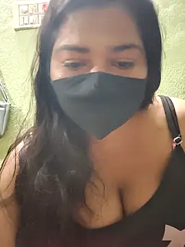 Liyaa_24's cam snapshot