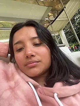 HannahMontgomery live sex cam