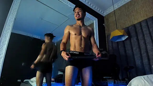 NicolaiKarav live sex cam