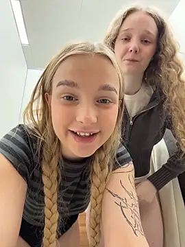 -teenytiny- live sex cam