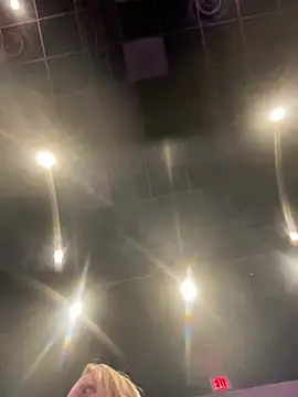 TiffaneyLove live sex cam