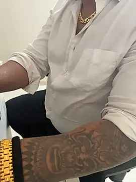 FlirtyxBoy live sex cam