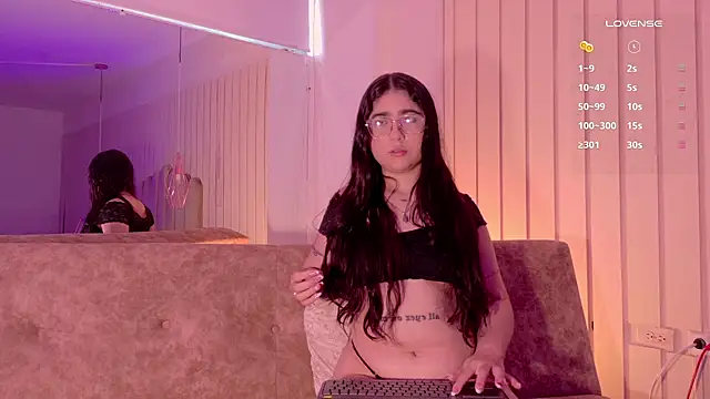 Latins_Hot_Girls's cam snapshot