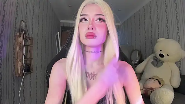 Velvetsky_1's cam snapshot