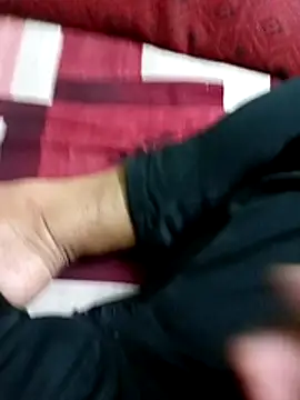 Horny-boyyy live sex cam