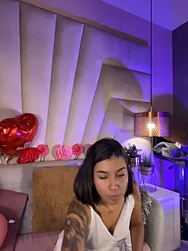 AlyssaRay's cam snapshot