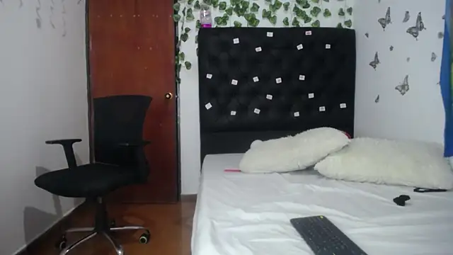 isabel_09's cam snapshot