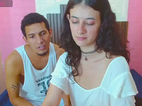 Jake_And_Heidy's cam snapshot