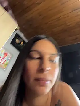 charlotte_stevenss_'s cam snapshot