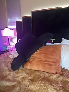 KarissaChantelle live sex cam