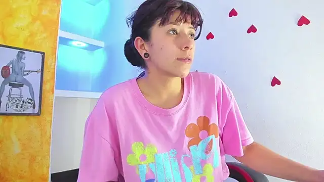 Raven_Rouge_'s cam snapshot