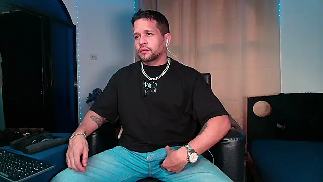 LucasGaeel's cam snapshot