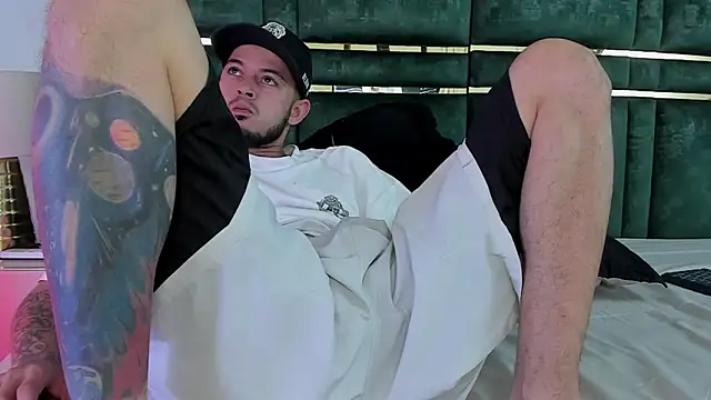 GaelyCoral live sex cam