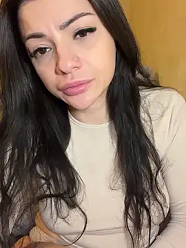 Layana_Ro's cam snapshot