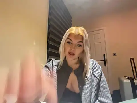 rosie-hipstergal's cam snapshot