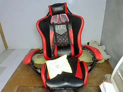 Tinaly18 live sex cam