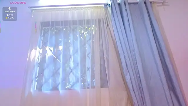 Paulina_Sodi live sex cam