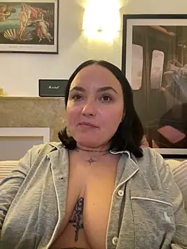 Orgasmille live sex cam