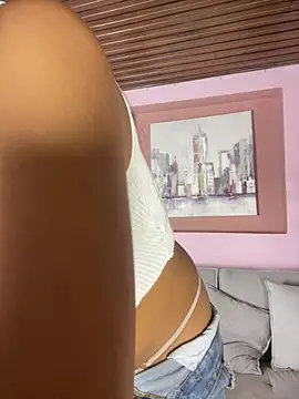 Daniela_Pink's cam snapshot