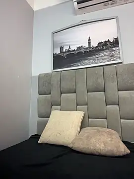 alicia-petite live sex cam