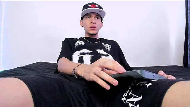 Samuel_Suarez live sex cam