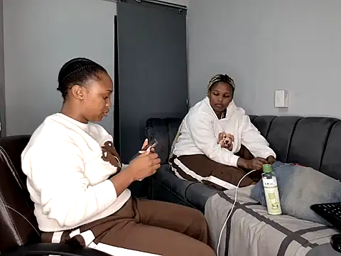 Pearl_00 live sex cam