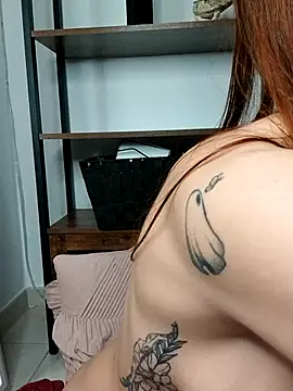 clara-francaise live sex cam