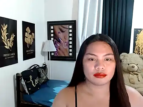 TSbrianaHugeCock live sex cam