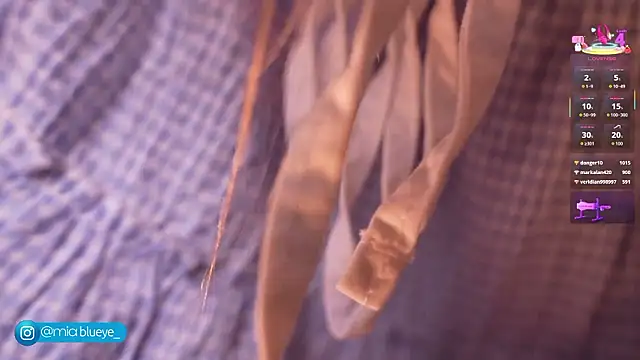 Miablueye live sex cam