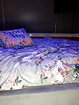 Maddythemilf's cam snapshot