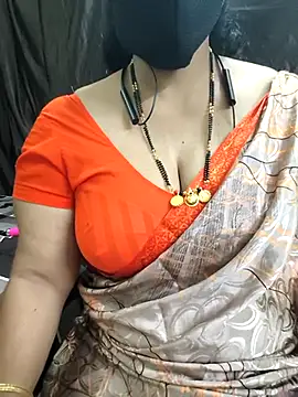 bhuvana_555's cam snapshot