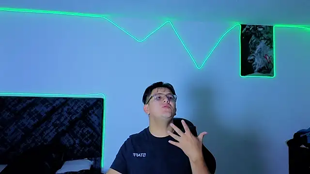 Ryan_Doretti live sex cam