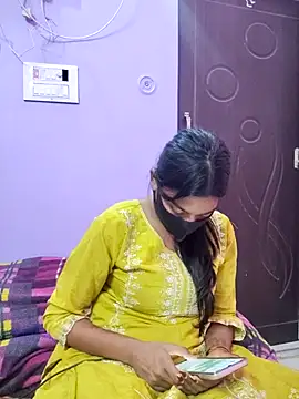 Student12th's cam snapshot