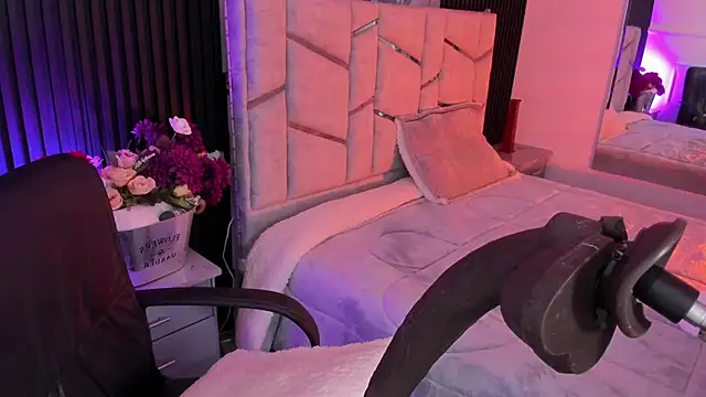 Ariablakee live sex cam