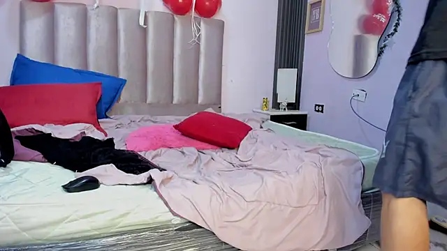 Dylan_and_Kim's cam snapshot