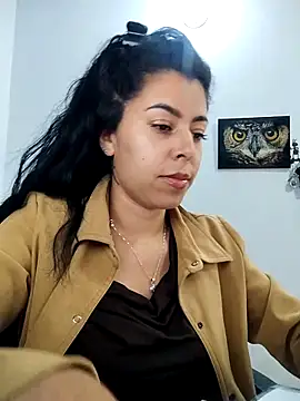 Luianna live sex cam