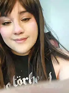 ItsNaiixa live sex cam