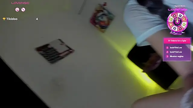 Sophie_sweett19 live sex cam