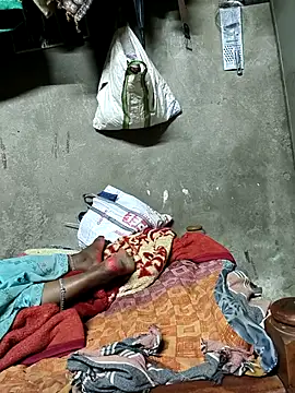 Arti032 live sex cam