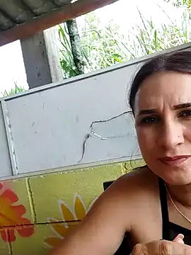 Nanybaker95 live sex cam