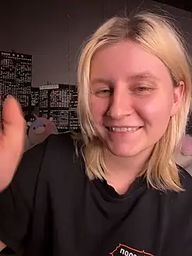 BonnyeBoom's cam snapshot