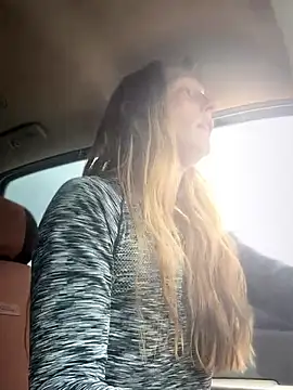 GoldenFlameGoddess's cam snapshot