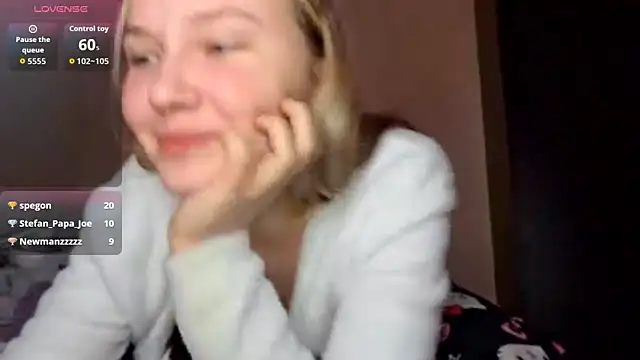 KarinRobertson's cam snapshot