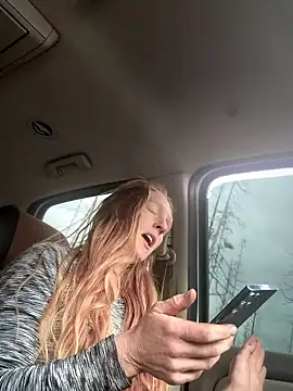 GoldenFlameGoddess's cam snapshot